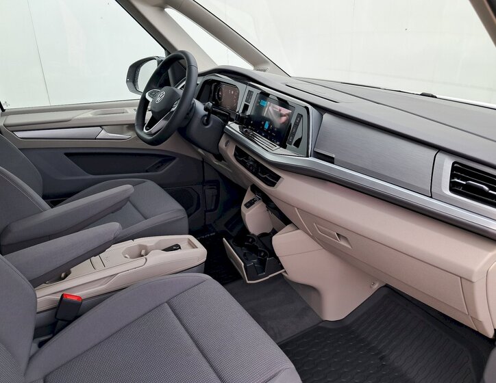 Volkswagen Multivan 21