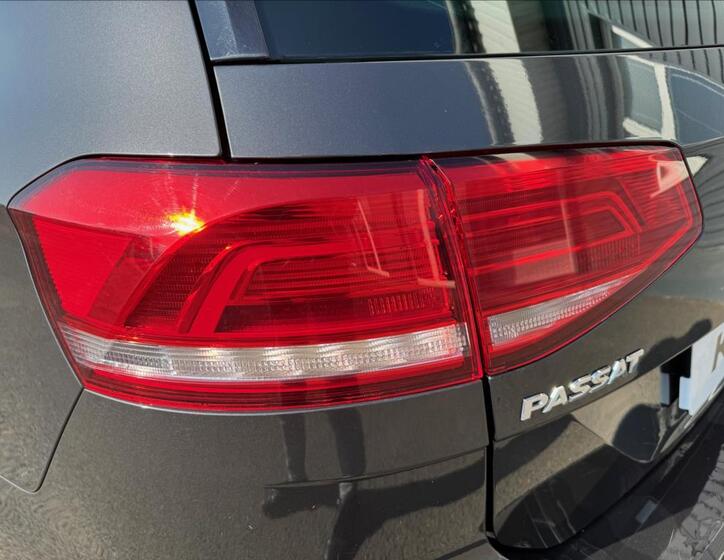 Volkswagen Passat 24
