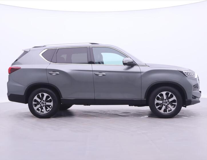 SsangYong Rexton 8