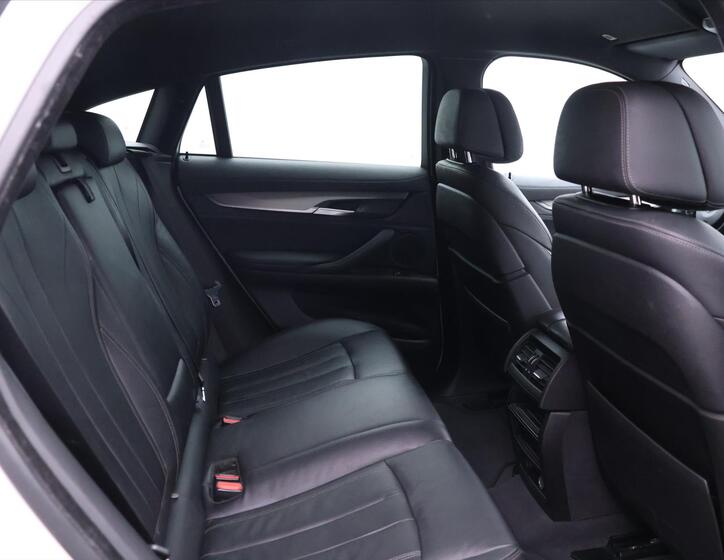 BMW X6 16