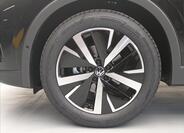 Volkswagen Tiguan 9