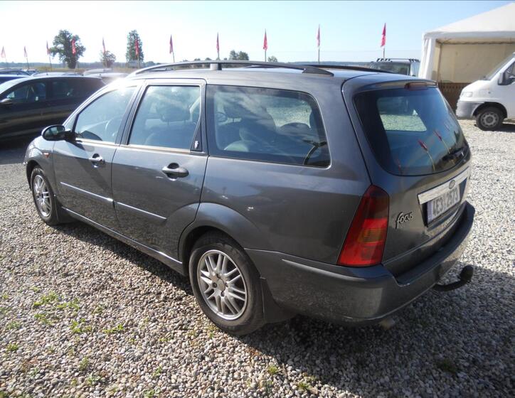 Ford Focus 8