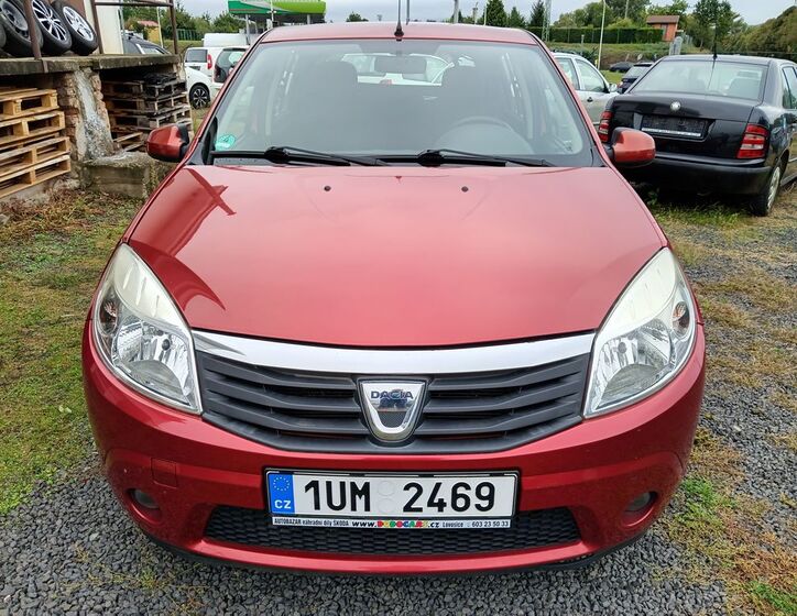 Dacia Sandero 8