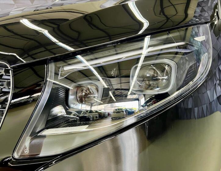Mercedes-Benz Třídy V 7