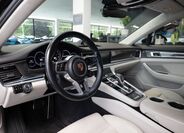 Porsche Panamera 5