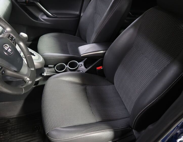 Toyota Verso 9