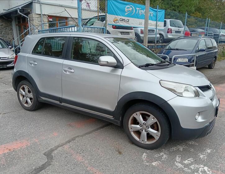 Toyota Urban Cruiser 15