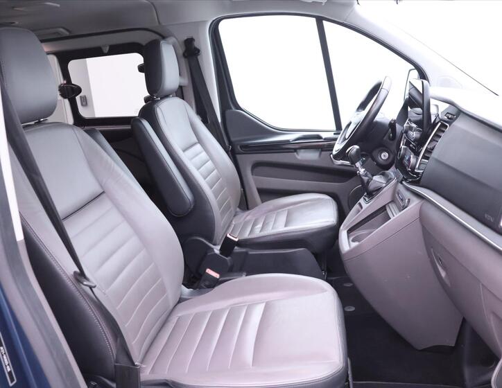Ford Transit Custom 12
