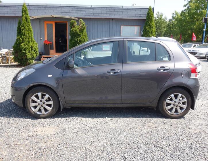 Toyota Yaris 3