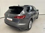 Volkswagen Touareg 2