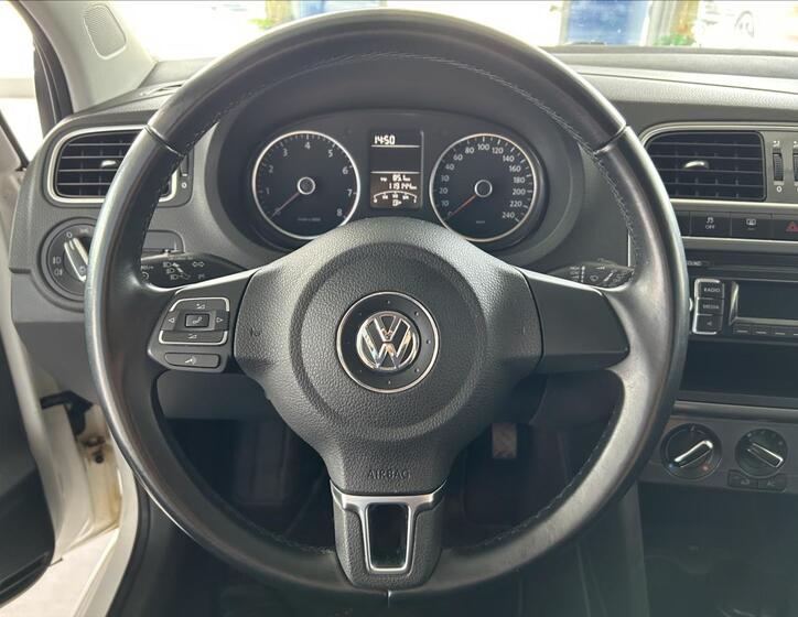 Volkswagen Polo 12