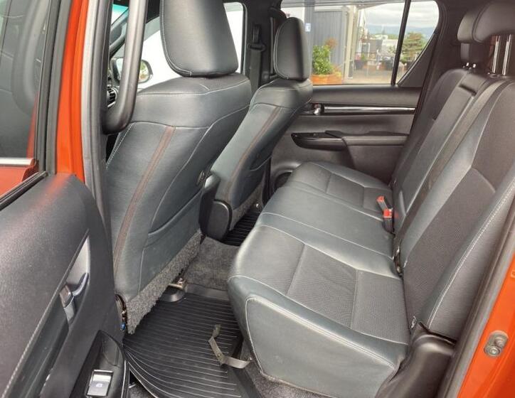 Toyota Hilux 13
