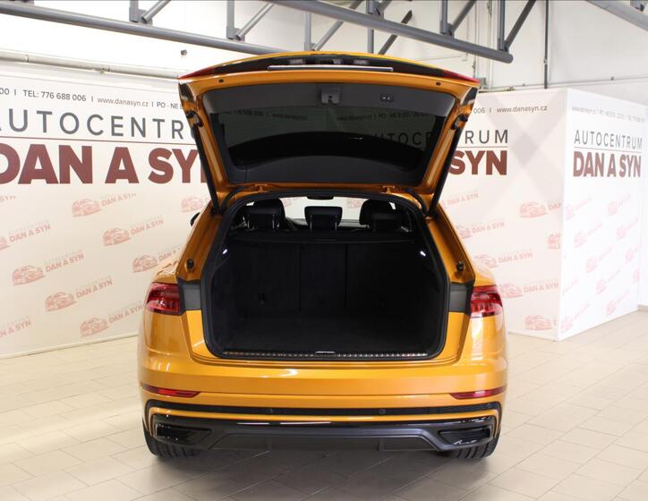 Audi Q8 7