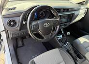 Toyota Auris 7