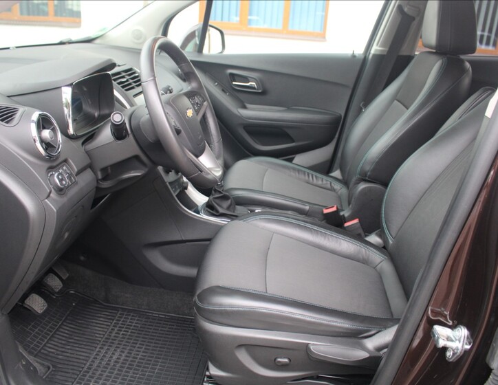 Chevrolet Trax 10