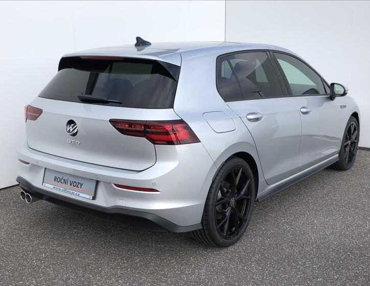 Volkswagen Golf 2