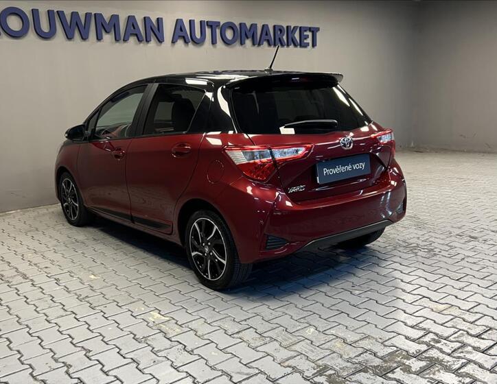Toyota Yaris 14