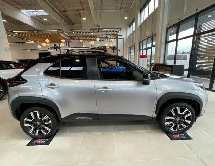 Toyota Yaris Cross 6