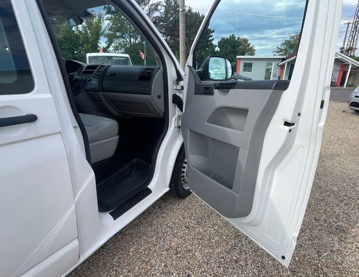 Volkswagen Transporter 12