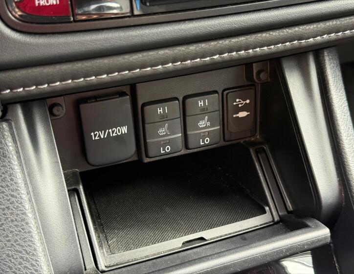 Toyota Auris 15