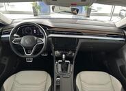 Volkswagen Arteon 8