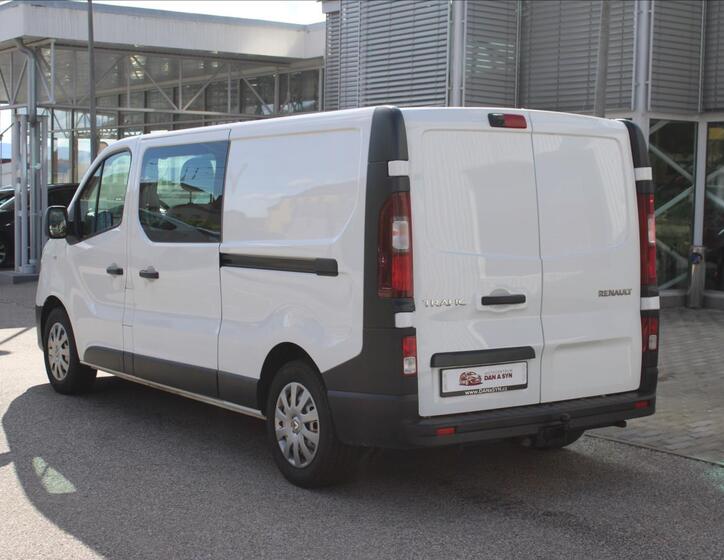 Renault Trafic 4