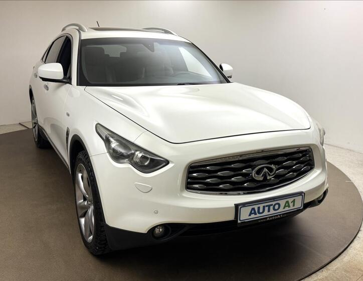 Infiniti FX30 3