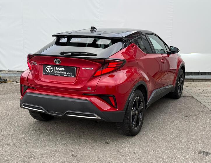 Toyota C-HR 6