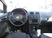 Volkswagen Touran 13