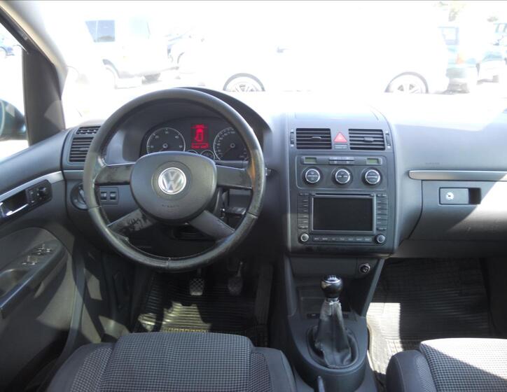 Volkswagen Touran 13