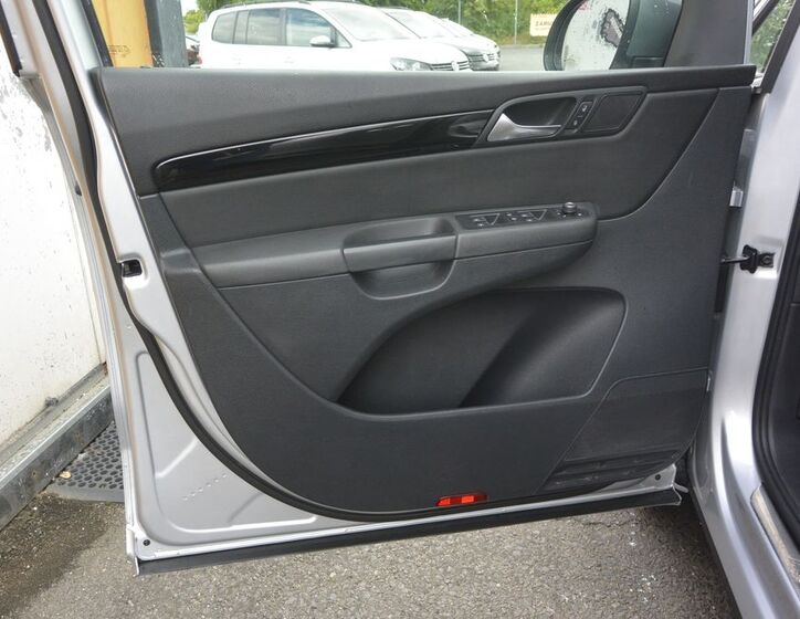 Seat Alhambra 9