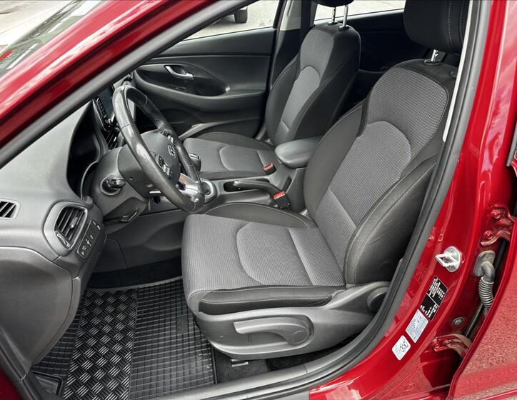 Hyundai i30 10