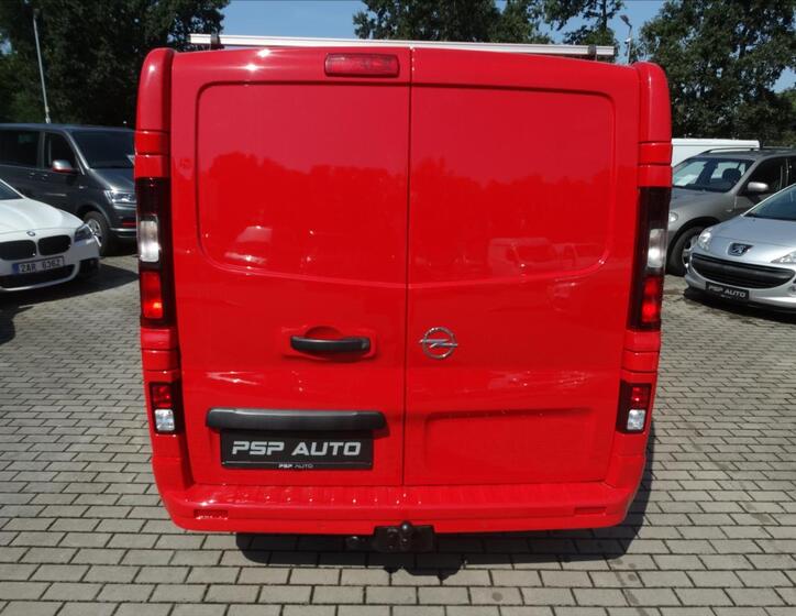 Opel Vivaro 9