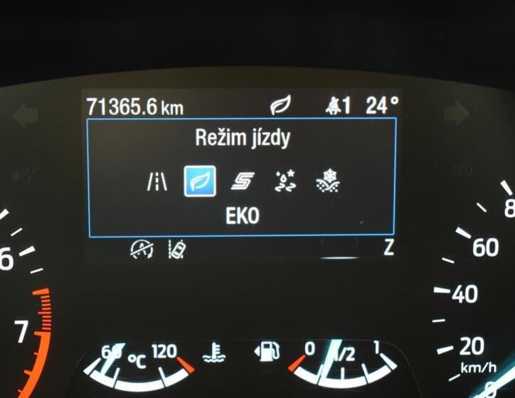 Ford Kuga 32