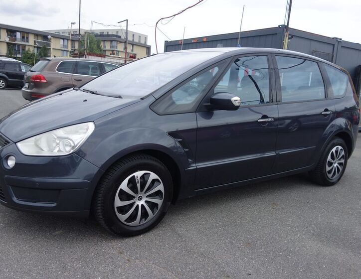 Ford S-MAX 1