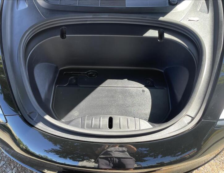 Tesla Model 3 46