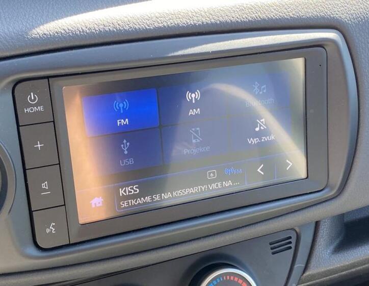 Toyota Yaris 24