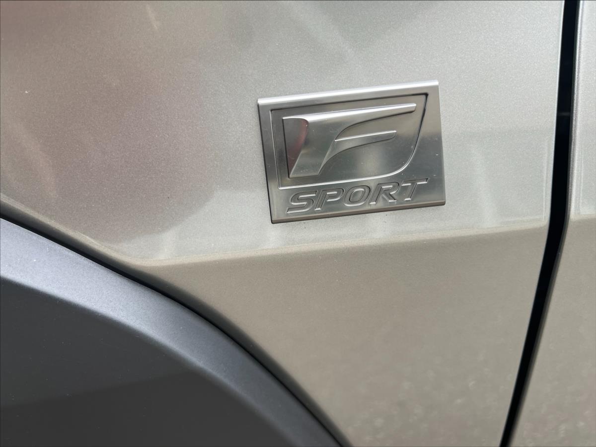 Lexus UX 250h