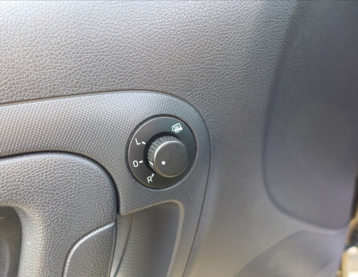 Škoda Roomster 13