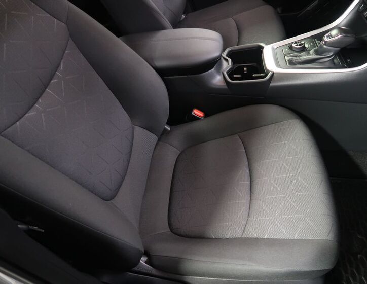 Toyota RAV4 14