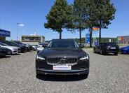 Volvo V90 2