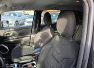 Jeep Renegade 11