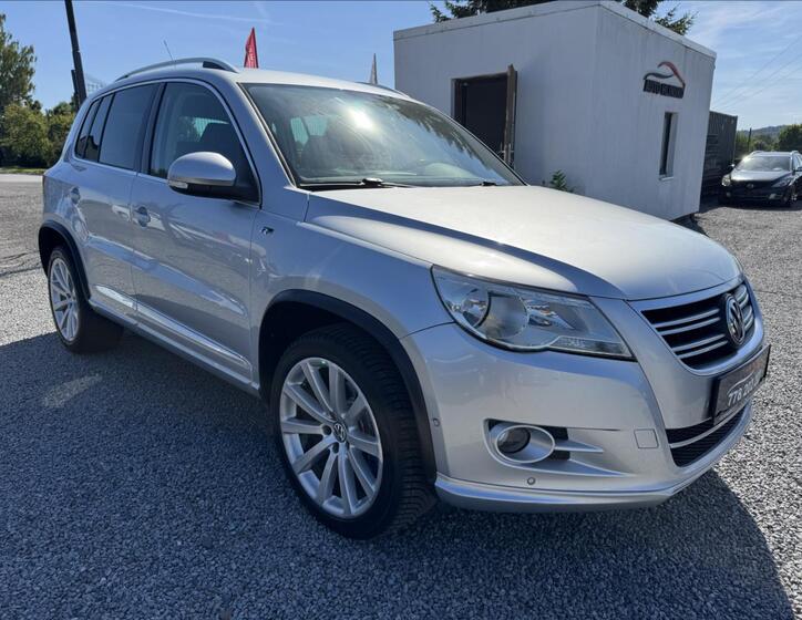 Volkswagen Tiguan 9