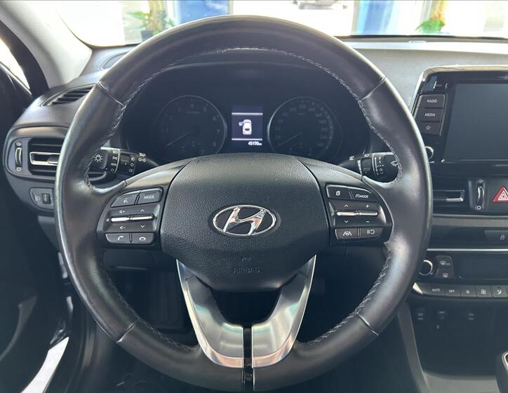 Hyundai i30 12