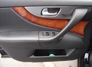 Infiniti FX30 12