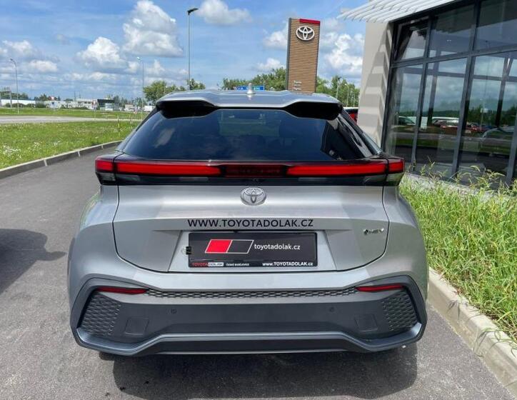 Toyota C-HR 11