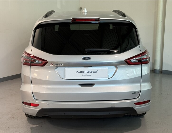 Ford S-MAX 5