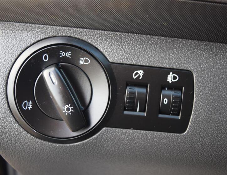 Volkswagen Touran 30