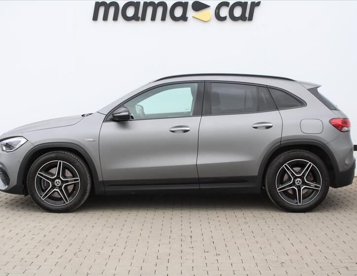 Mercedes-Benz GLA 4