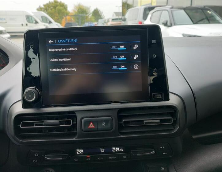 Peugeot Rifter 15